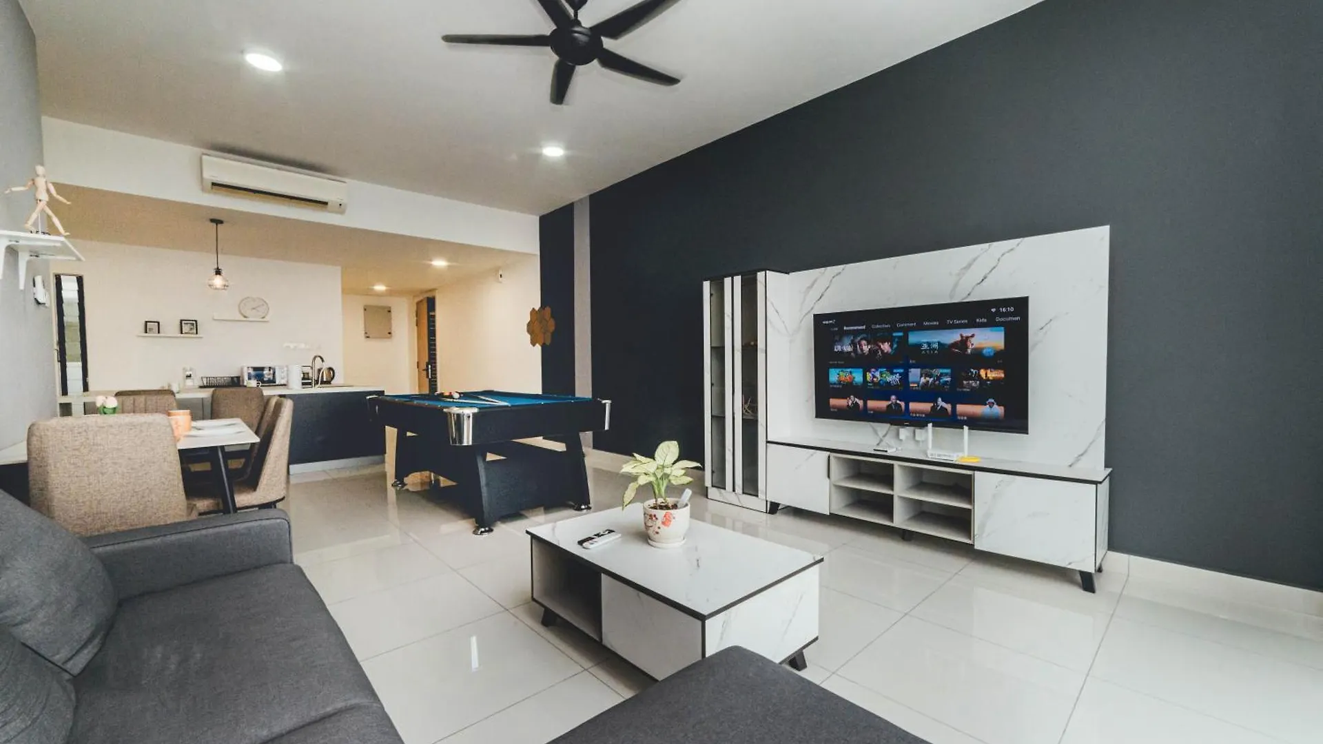 Mosaic Playhouse 3Br W Bathtub Pooltable Midvalley By Our Stay Johor Bahru Apartment
